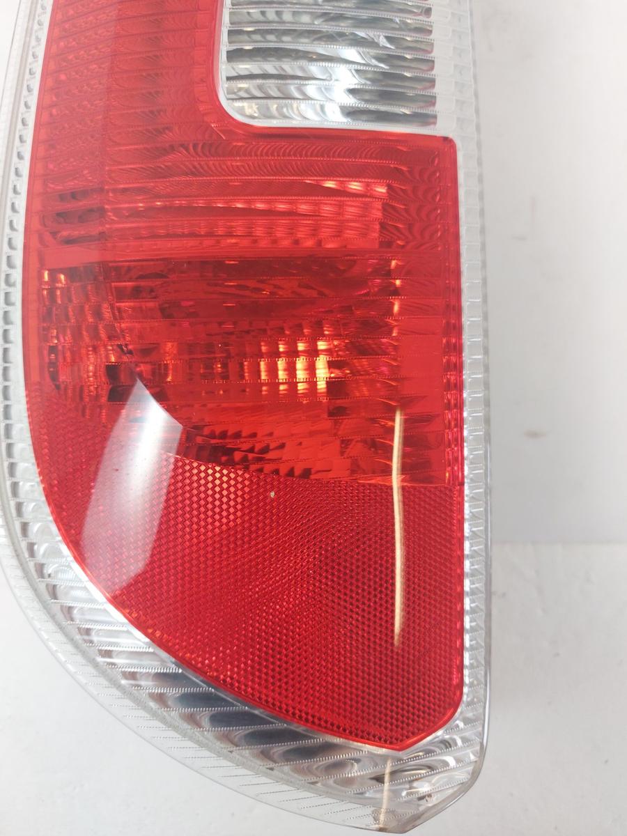 Skoda Roomster Scout 5J Rückleuchte links Rücklicht Heckleuchte Schlussleuchte