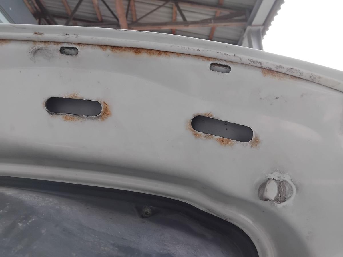 Mercedes Benz Vito 638 Motorhaube Deckel vorn arktikweiss 9147 BJ2003