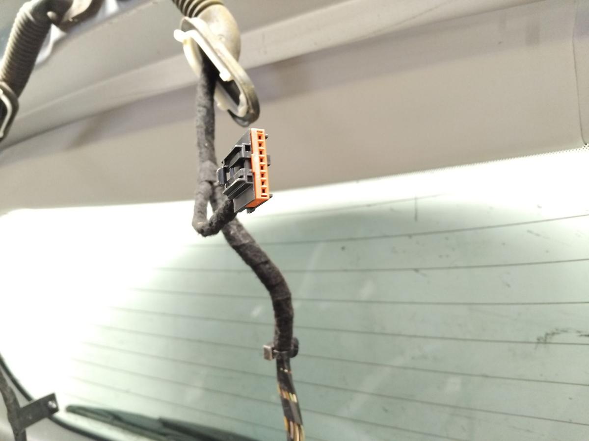 Ford Focus 3 DYB Kombi Heckklappe Polarsilber mit Scheibe BJ2011 Turnier