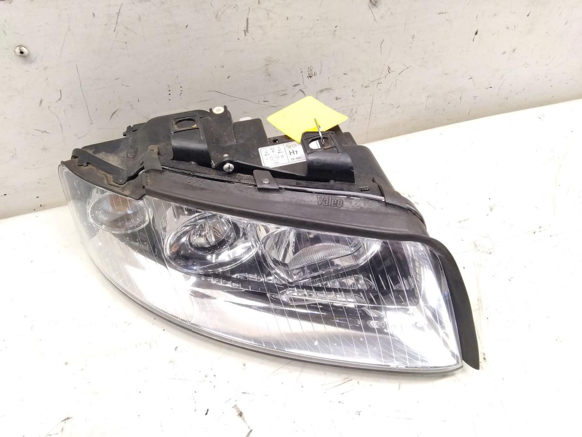 Audi A4 8E Scheinwerfer rechts Halogen mit LWR BJ2004
