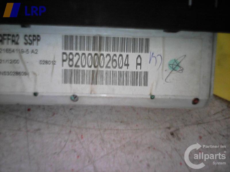 Renault Laguna 2 Typ G Display Radio 8200002604A BJ2001