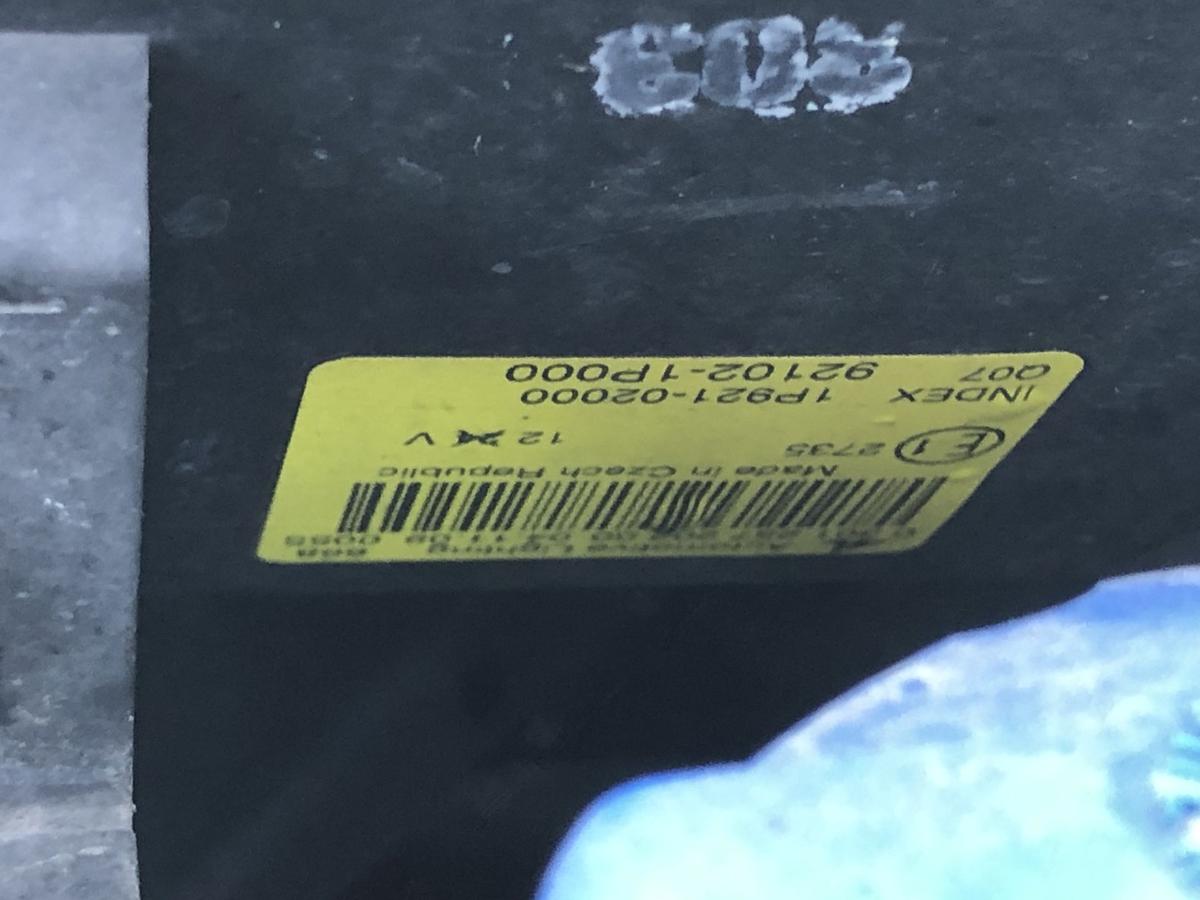 Kia Venga YN Scheinwerfer vorn rechts Hauptscheinwerfer Halogen Tr&uuml;b OEM