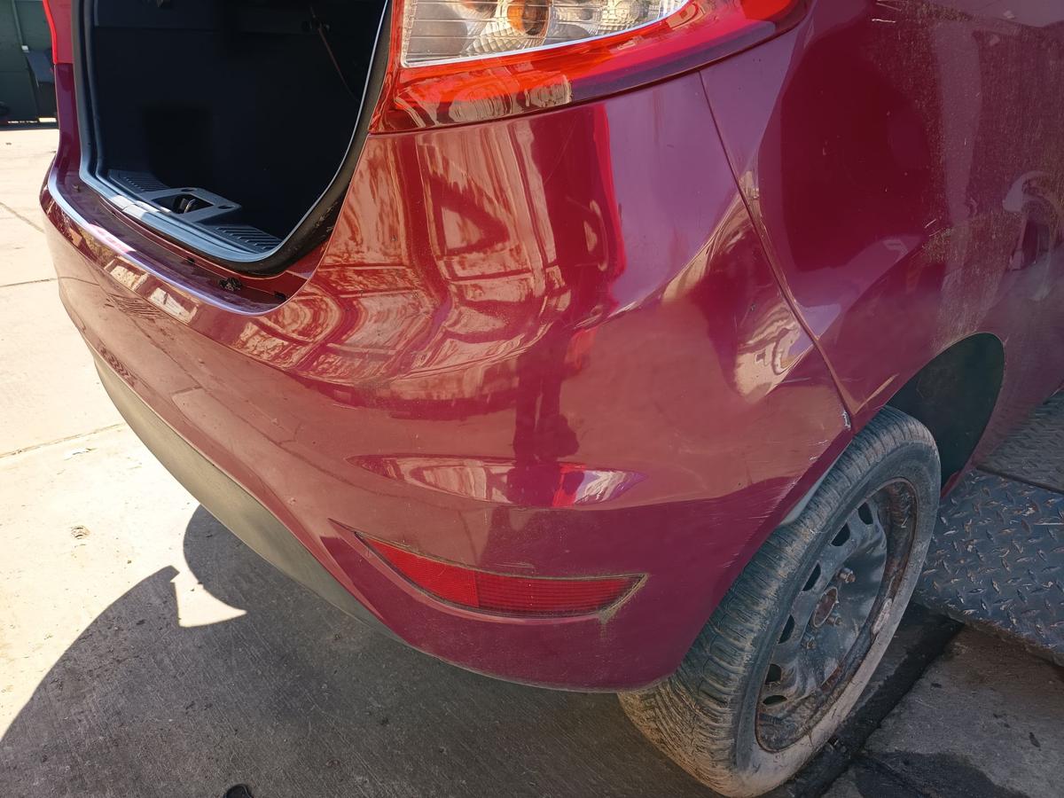 Ford Fiesta MK7 original Sto&szlig;stange hinten Hot Magenta vor Facelift Bj 2009