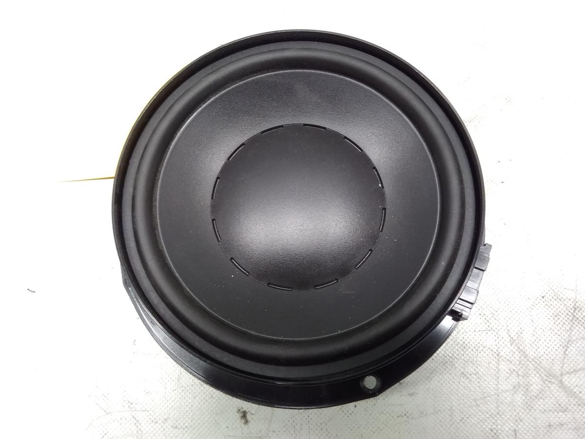VW Golf 6 original Lautsprecher Tiefton Dynaudio 5K0035453 Bj.2012