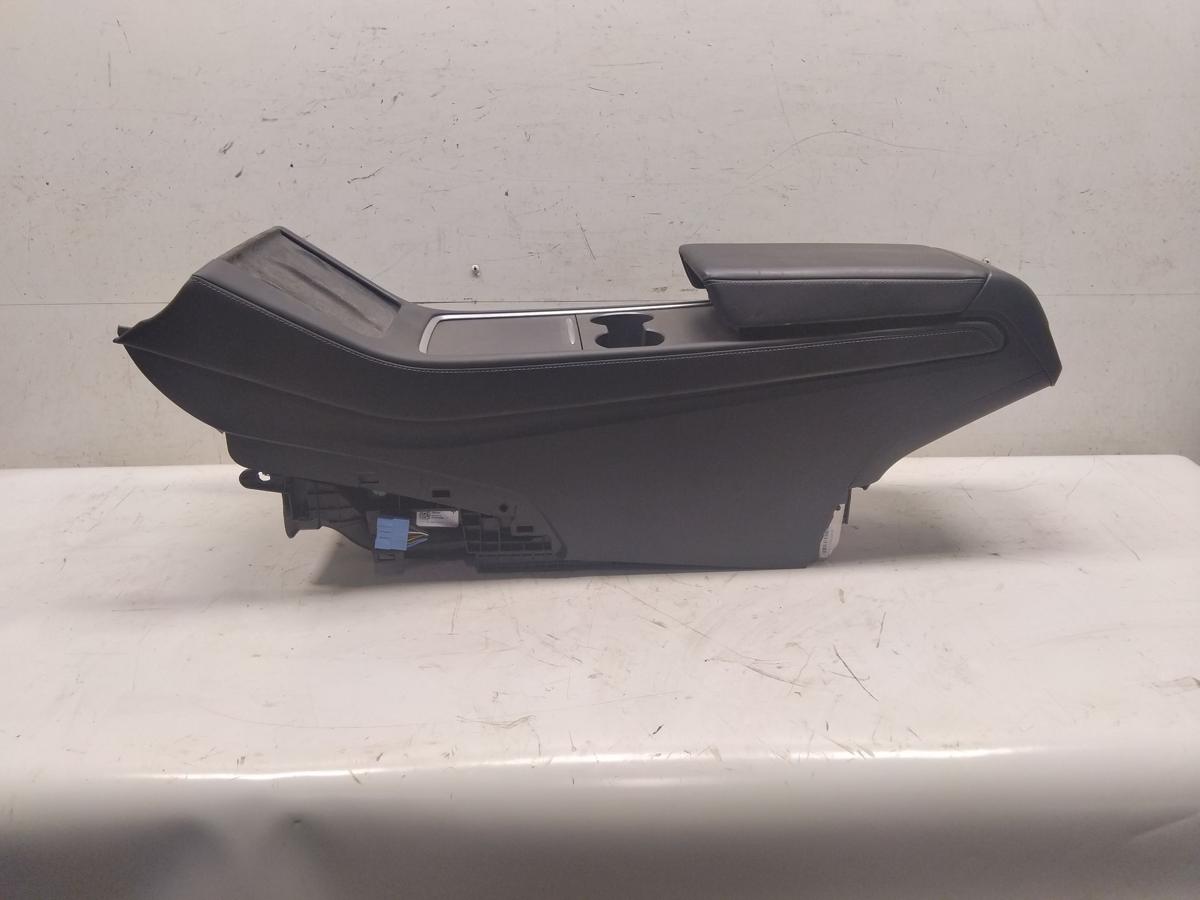 Tesla Model Y original Mittelkonsole Tunnelverkleidung mit Mittelarmlehne BJ2023