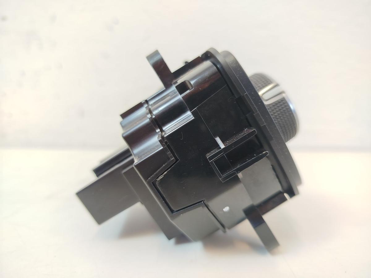 Ford Focus DYB CEW Turnier Klimabedienteil manuelle Klima und OHNE Sitzheizung