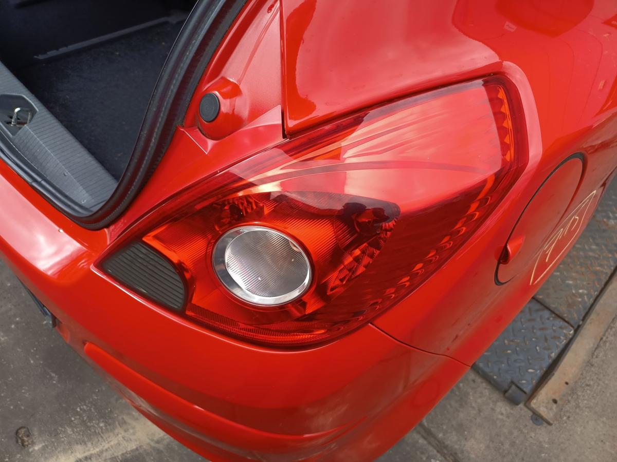 Opel Corsa D original R&uuml;ckleuchte rechts 3 T&uuml;rer vor Facelift Bj 2009