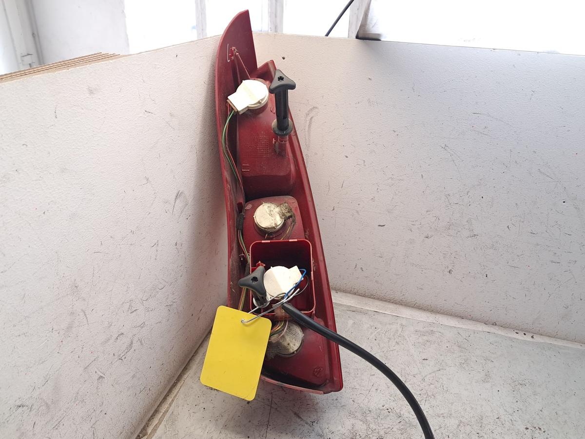 Peugeot 807 original R&uuml;ckleuchte Heckleuchte links Bj.2008