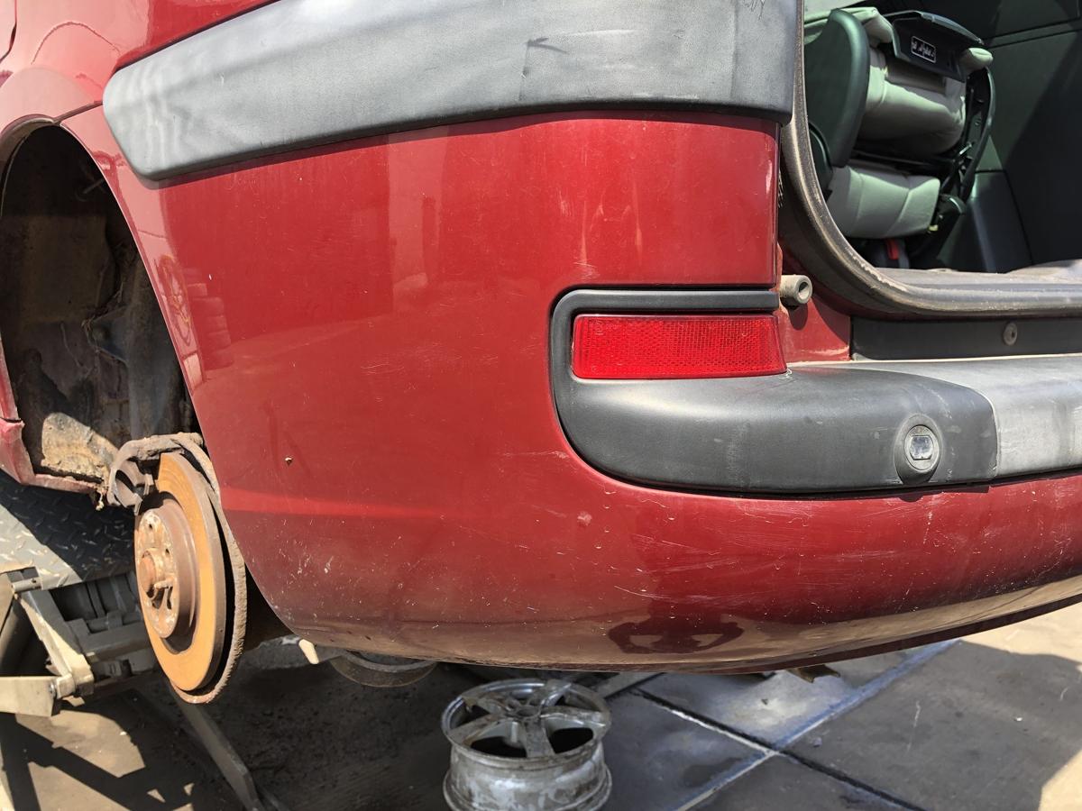 Peugeot 807 original Stoßstange Fänger hinten/Heck KKQ Tiefrot Bj 2004