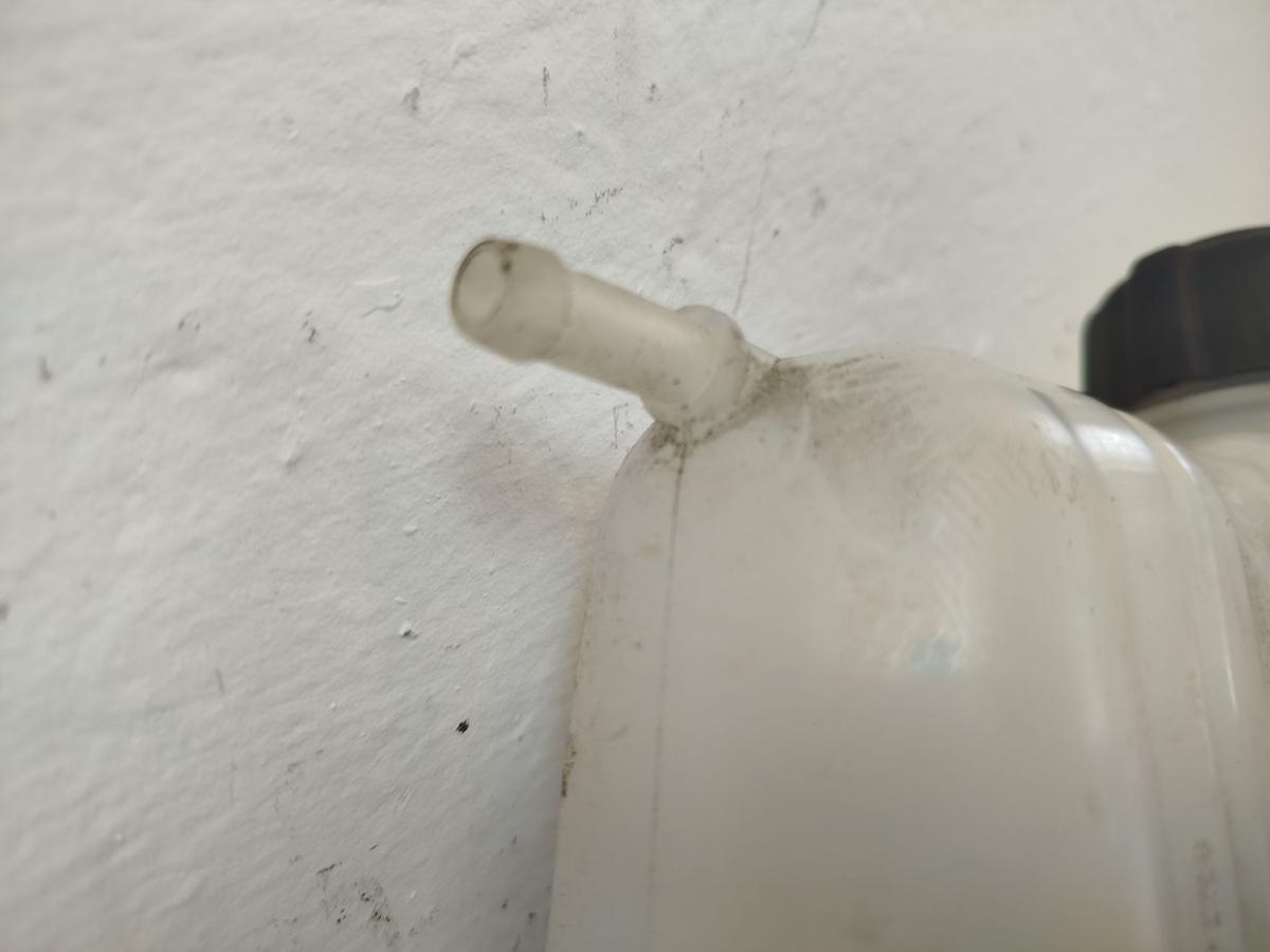 Nissan Qashqai J11 Ausgleichsbeh&auml;lter K&uuml;hlwasser K&uuml;hlwasserbeh&auml;lter aus 1.2 85kw