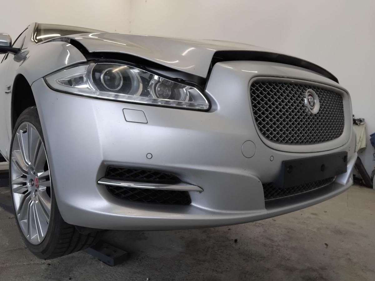 Jaguar XJ X351 original Stossfänger Stoßstange vorn SRA PDC BJ2011 rhodiumsilber