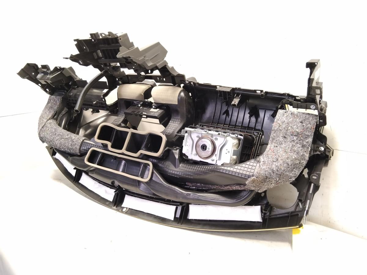 Mitsubishi Eclipse Cross original Armaturenbrett Cockpit Facelift Bj.2024