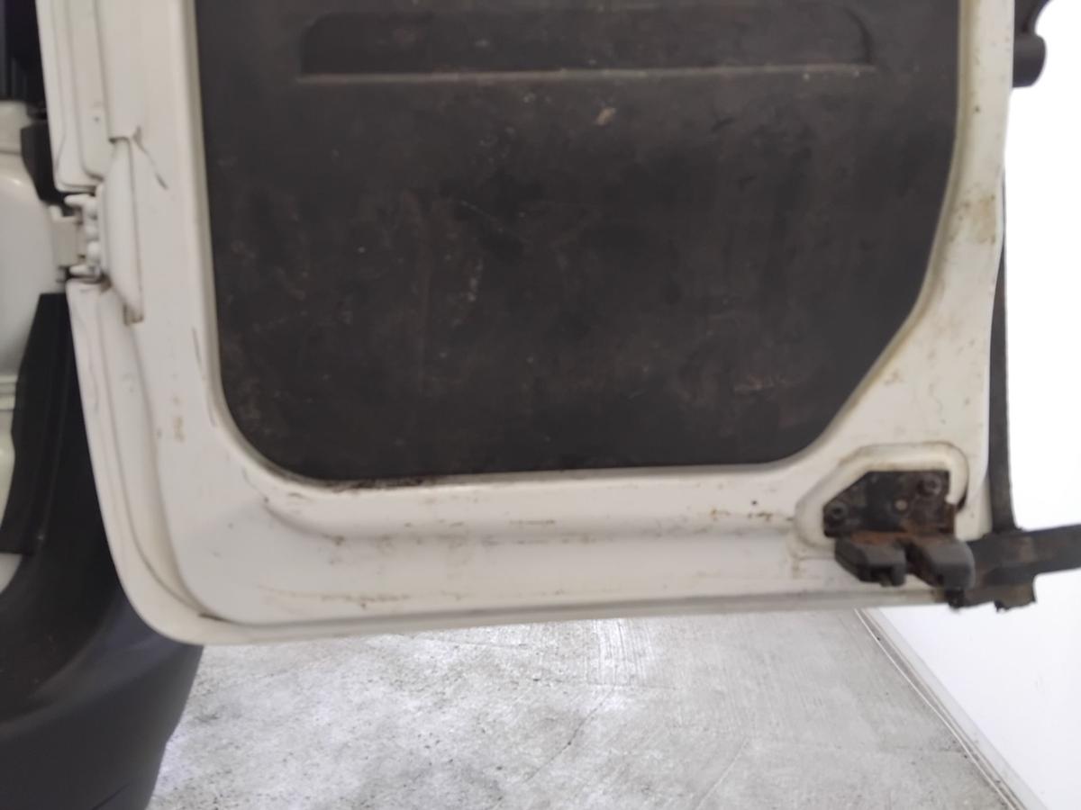 Opel Combo D Kasten Hecktür Heckflügeltür rechts 5PU Polarweiss 249 BJ2014 Opel Combo D Kasten Hecktür Heckflügeltür rechts 5PU Polarweiss 249 BJ2014