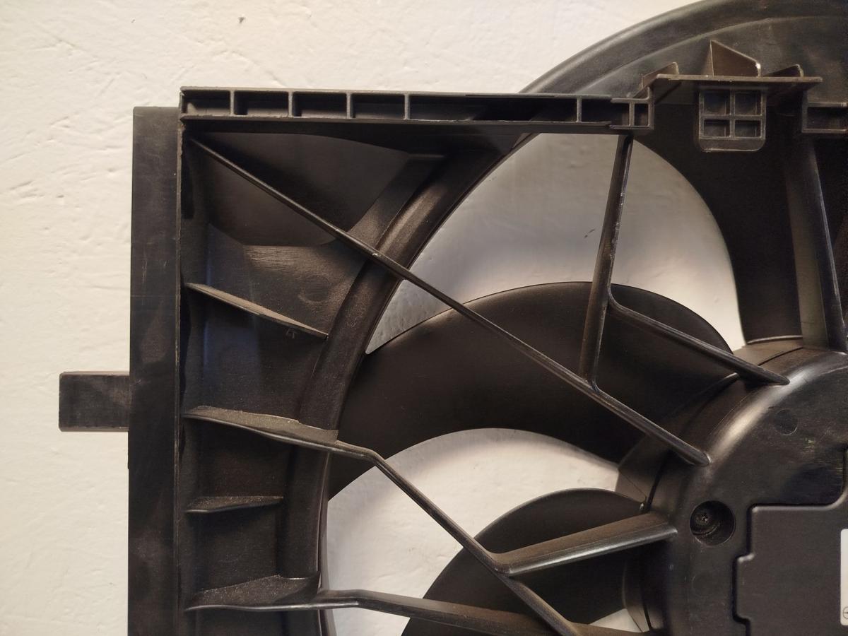 Mercedes C Coupe 203 K&uuml;hlerl&uuml;fter L&uuml;fter K&uuml;hlerzarge 220CDI 110KW OM 646.963