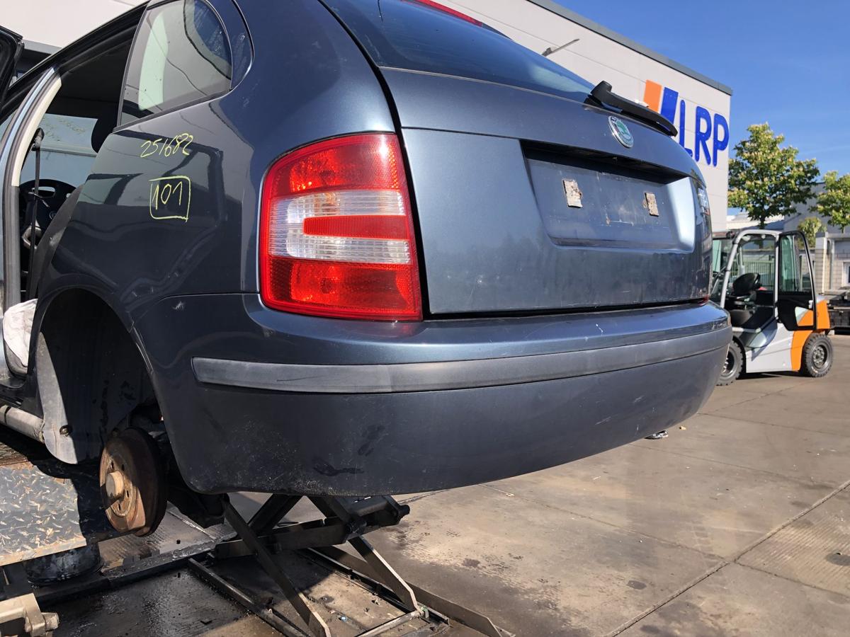 Skoda Fabia I 6Y Combi orig Stoßstange Fänger hinten/Heck F7V Graphite grey Bj05