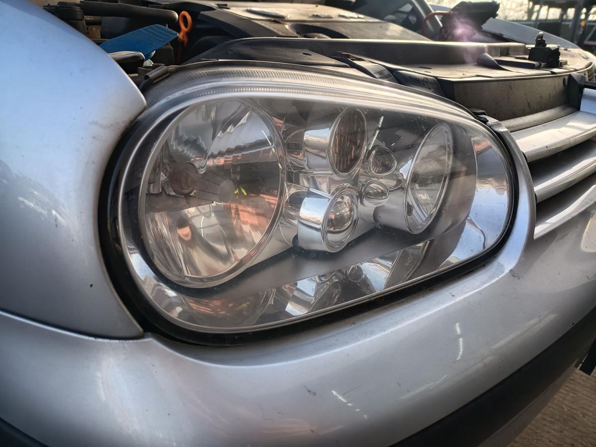 VW Golf IV original Scheinwerfer rechts Halogen ohne NSW Baujahr 2003