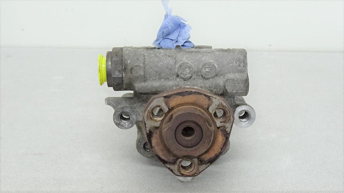 VW Golf IV Servopumpe Bj2004 1J0422154B Hydraulikpumpe