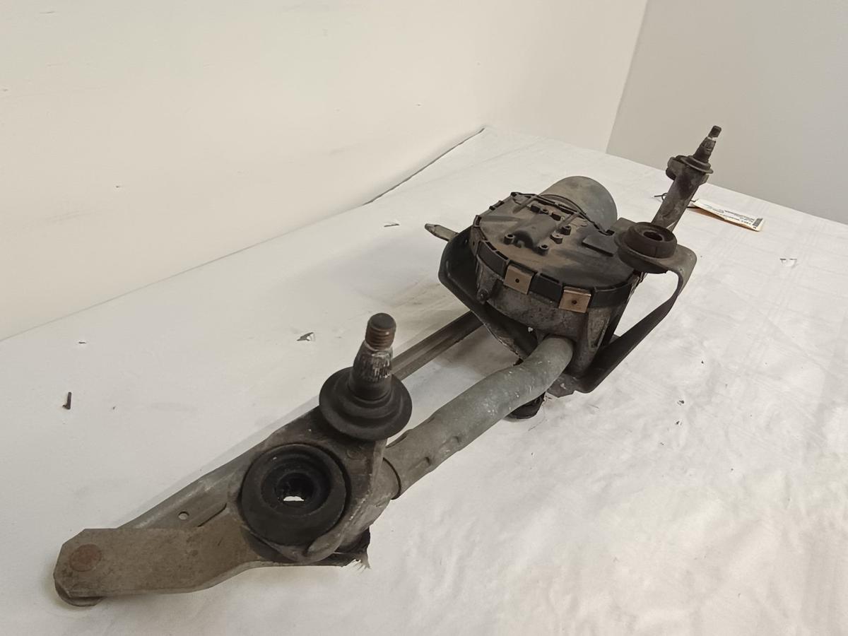 VW Caddy 2K original Wischermotor vorn mit Gestänge 1T1955023A Bj 2010