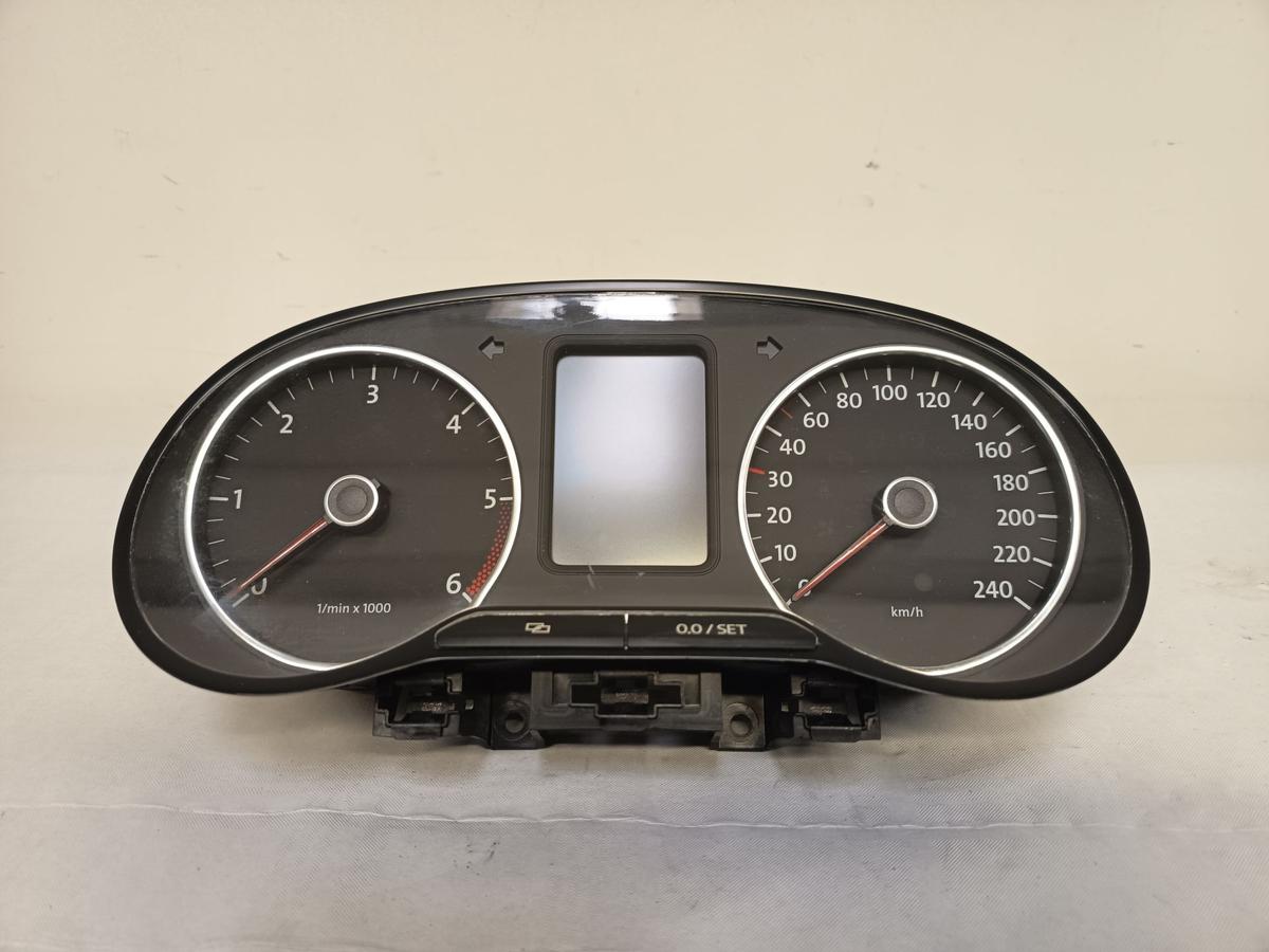 VW Polo 6R orig Kombiinstrument Tacho Diesel 139Tkm Bj 2011