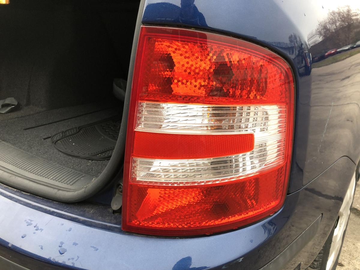 Skoda Fabia 6Y R&uuml;ckleuchte rechts R&uuml;cklicht Heckleuchte Kombi Facelift ab 04