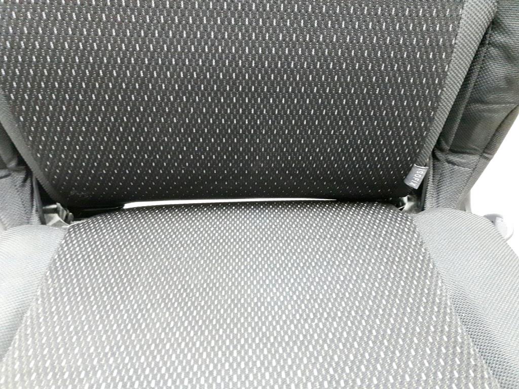 Toyota Corolla Verso Bj.2007 Sitz Rücksitz 2. Reihe links Stoff Isofix