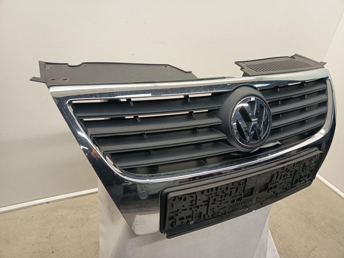 VW Passat 3C Kombi orig Kühlergrill Grill Chrom mit Parksensoren BJ 2009
