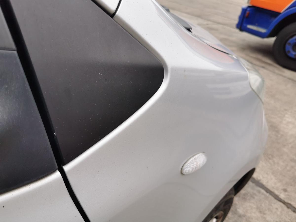 oyota Yaris XP9 Kotflügel Fender Seitenwand vorn rechts 1E7 Silver Pearl Met
