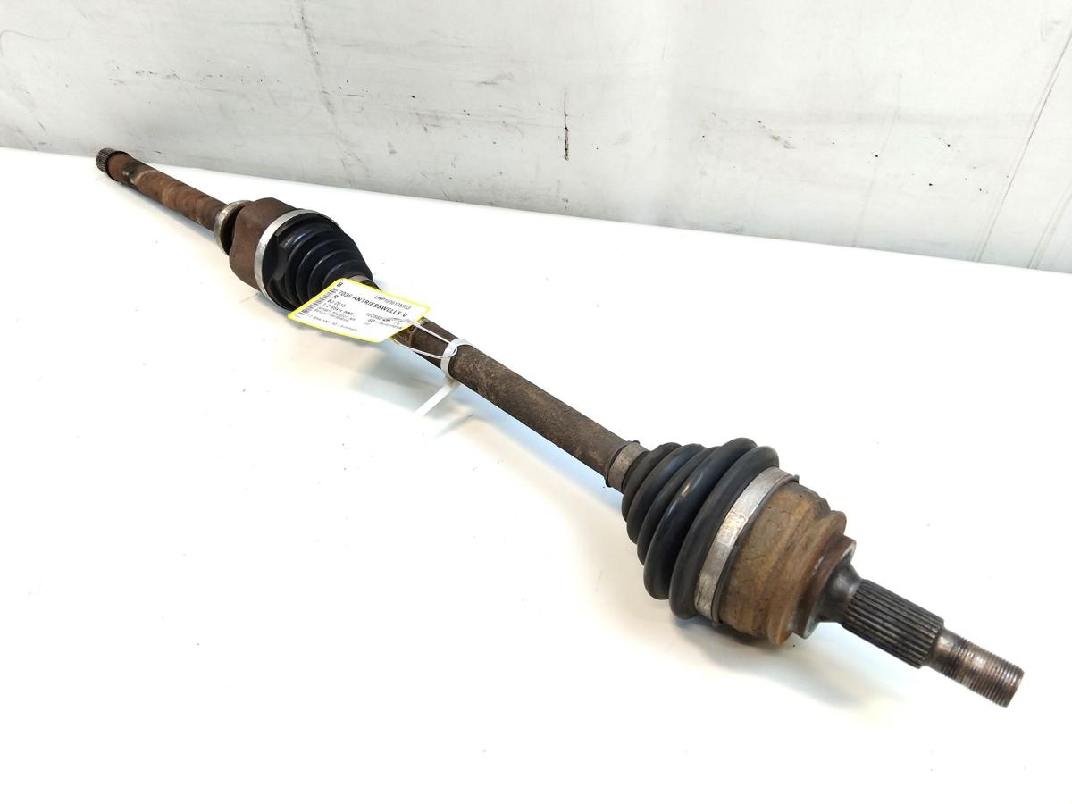 Peugeot 308 II Antriebswelle Gelenkwelle vorn rechts 1.2 96kw Automatik Bj.2015