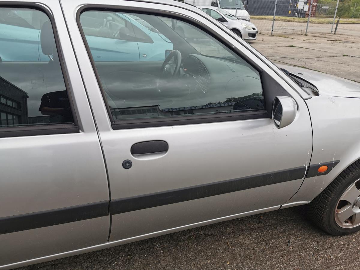 Ford Fiesta JBS Beifahrertür Tür Rohbautür Autotür vorn rechts Polar Silber 5trg