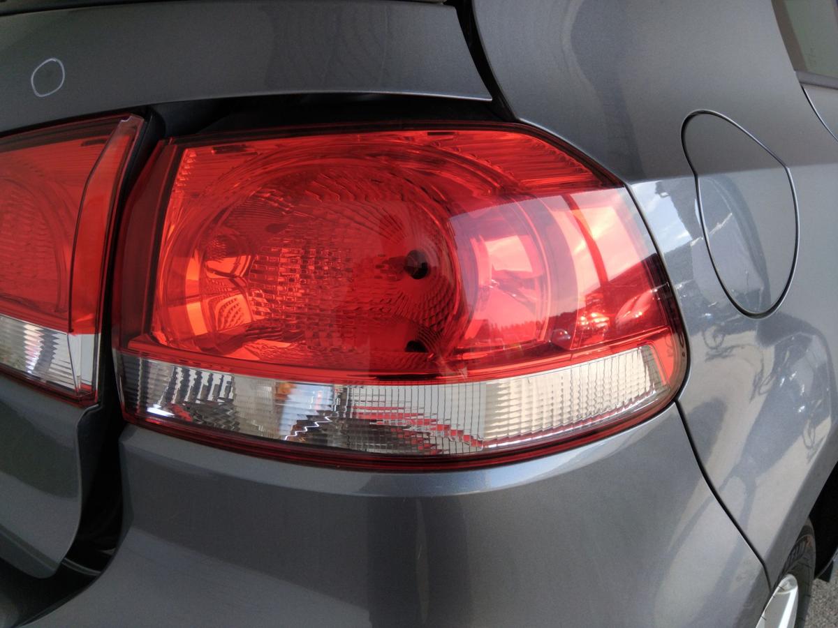 VW Golf 6 original Rückleuchte Schlussleuchte rechts außen Fließheck BJ2012