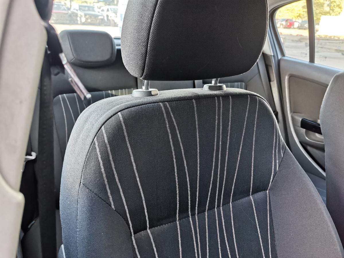 Opel Corsa D Beifahrersitz Sitz Autositz vorn rechts 5 Türer Stoff Opel Corsa D Beifahrersitz Sitz Autositz vorn rechts 5 Türer Stoff