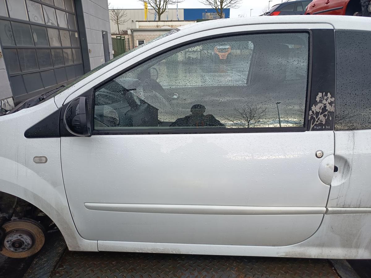 Renault Twingo II original T&uuml;r links Fahrer OV369 Arktiswei&szlig; Bj 2009
