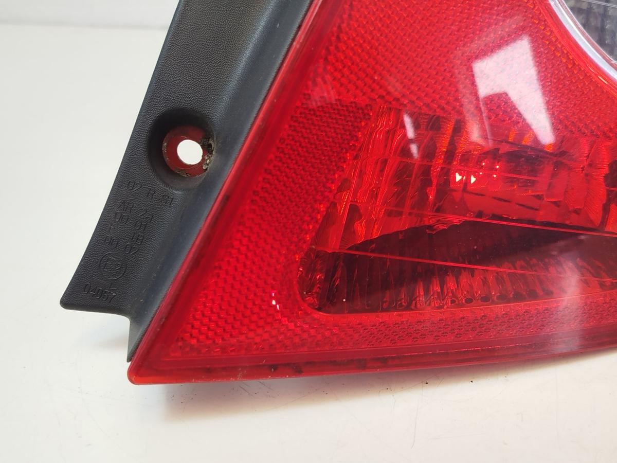 Renault Clio III R R&uuml;ckleuchte Schlussleuchte R&uuml;cklicht rechts 3 und 5 T&uuml;rer