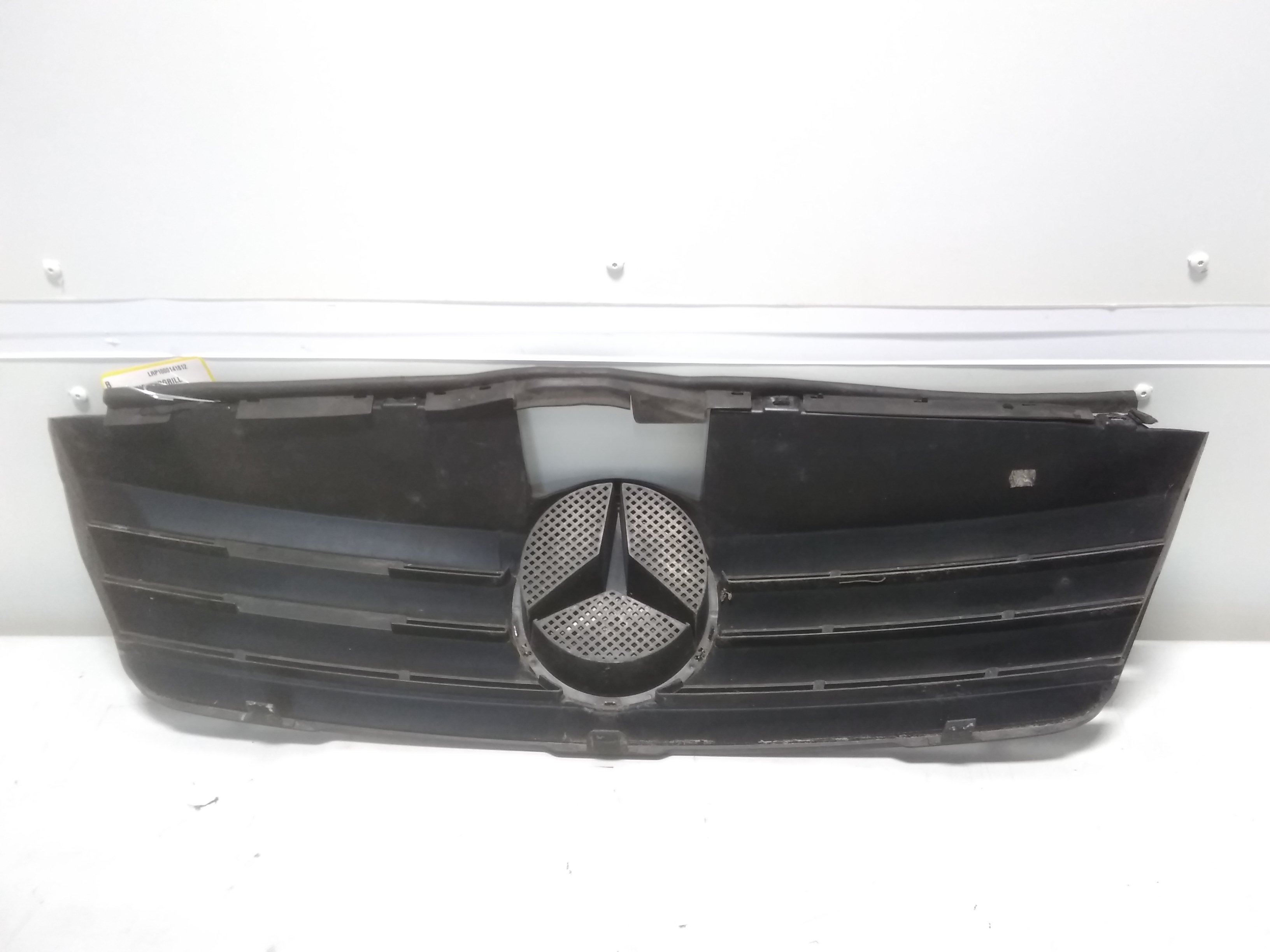 Mercedes Benz Vaneo Bj.2003 original Kühlergrill