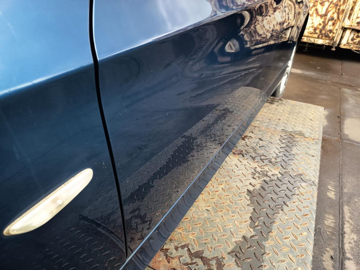 BMW 3er E90/91 original T&uuml;r vorn links Fahrer Rohbau Rost A07 Mysticblau Bj 2006