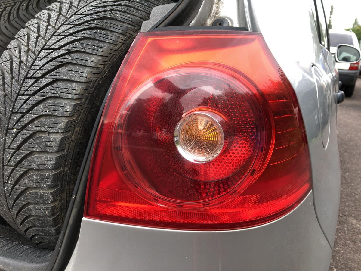 VW Golf 5 1K R&uuml;ckleuchte rechts au&szlig;en Ecke R&uuml;cklicht Heckleuchte 3 und 5 t&uuml;rer
