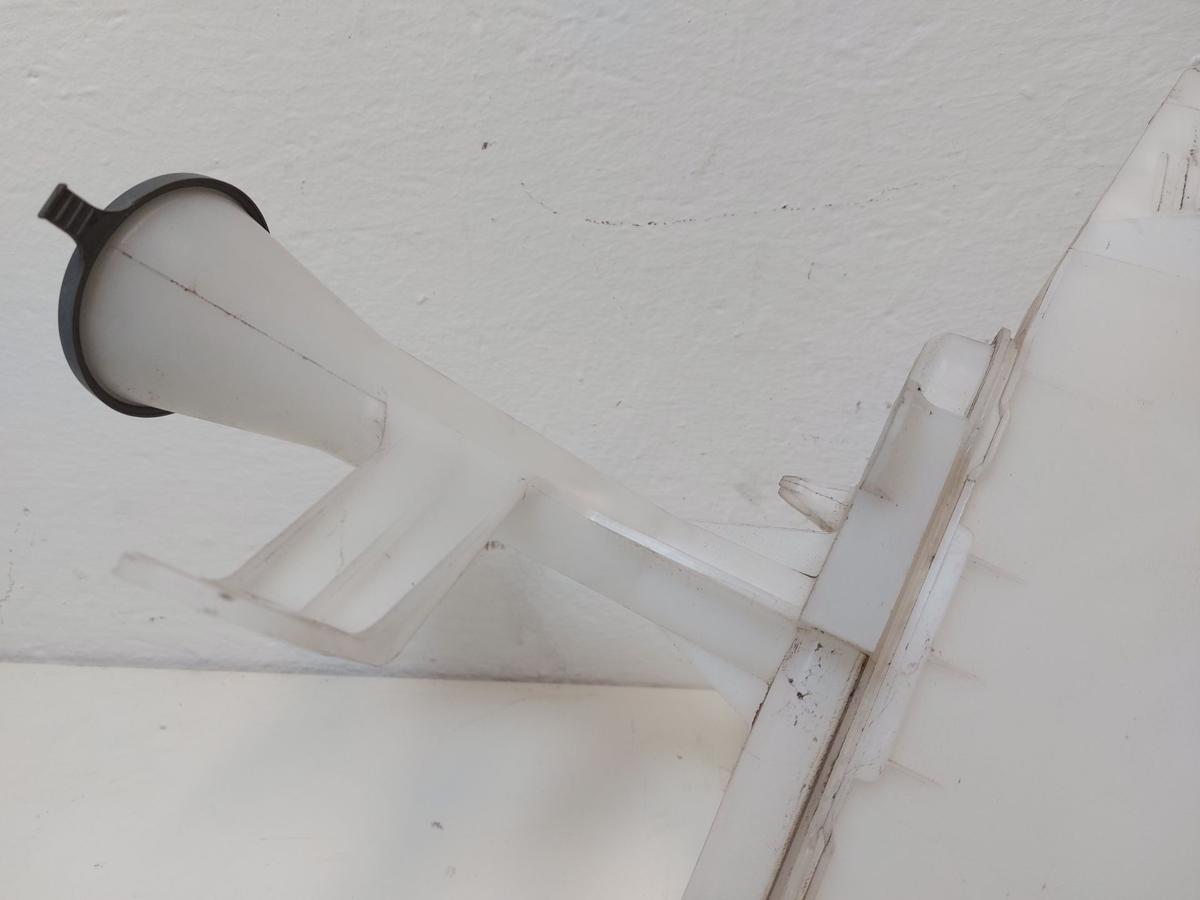 Nissan Micra K14 Waschbeh&auml;lter Wischwasserbeh&auml;lter 2.5 Liter Wischwassertank