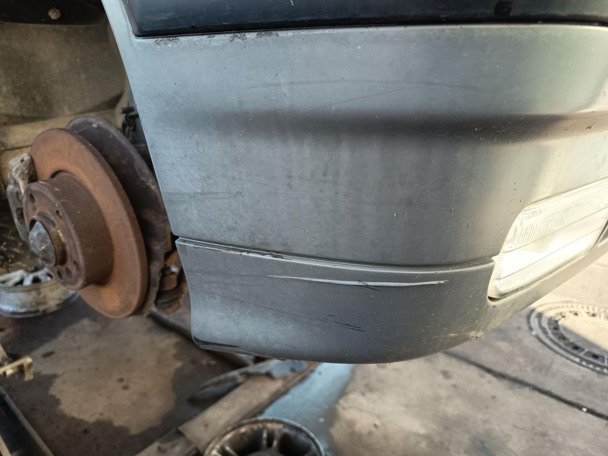 BMW 3er E36 Limousine original Sto&szlig;stange F&auml;nger vorn Front hellgrau Bj 1992