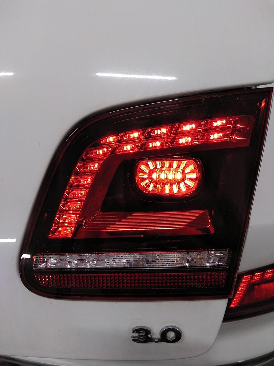 VW Phaeton GP4 original Rückleuchte Heckleuchte innen rechts LED Bj.2015