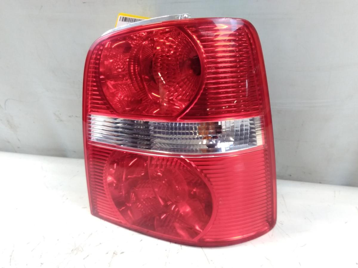 VW Touran 1T original R&uuml;ckleuchte Schlussleuchte rechts BJ2006