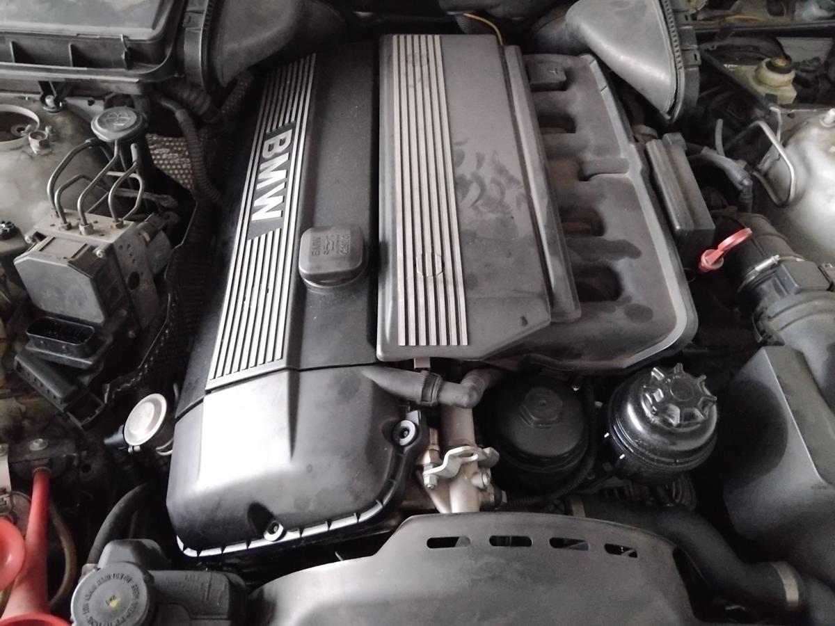 BMW E39 5er Motor Engine 226S1 2.2 M54 125kw 207684km BJ2001