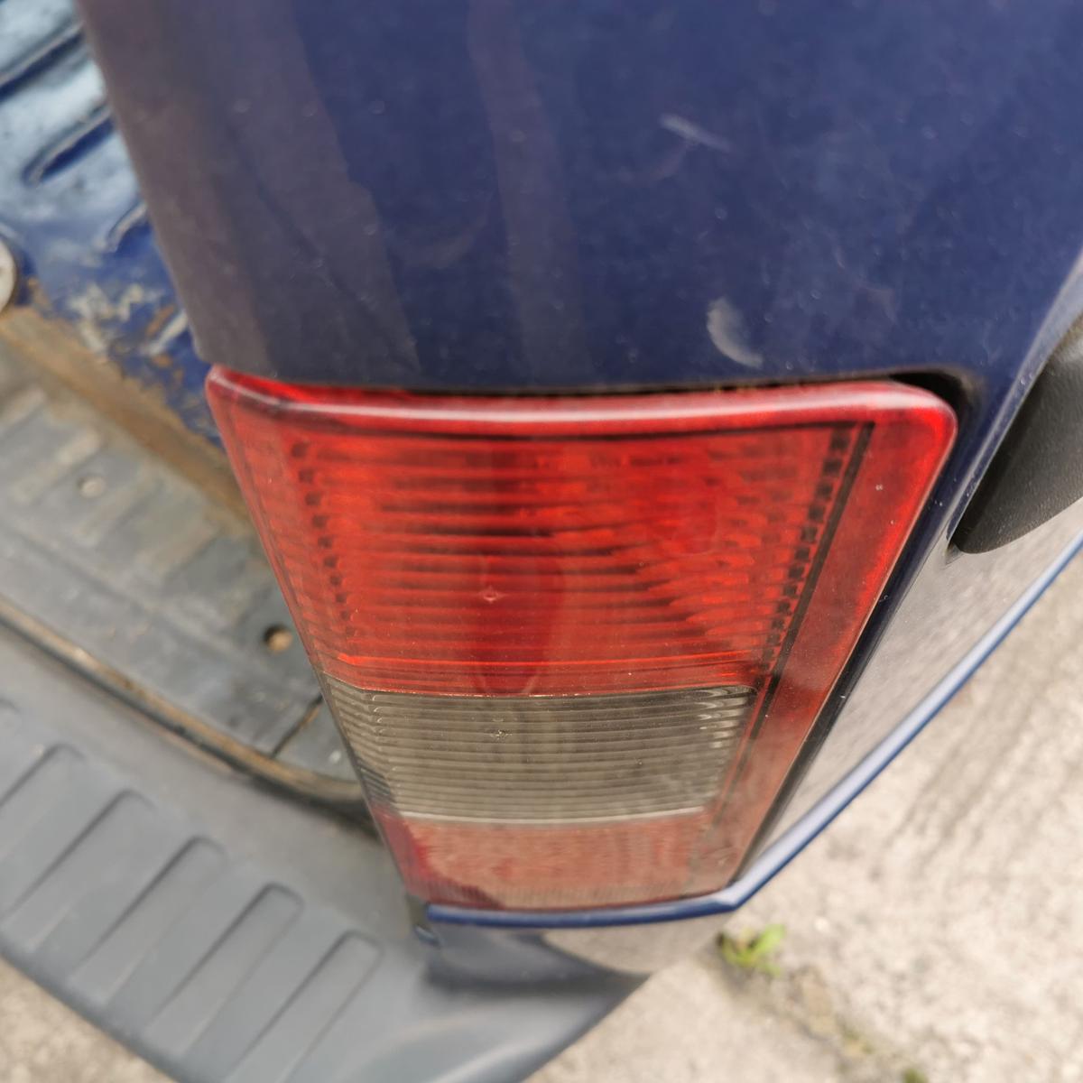 Opel Combo C Rückleuchte Schlussleuchte Rücklicht Lampe hinten rechts YORKA