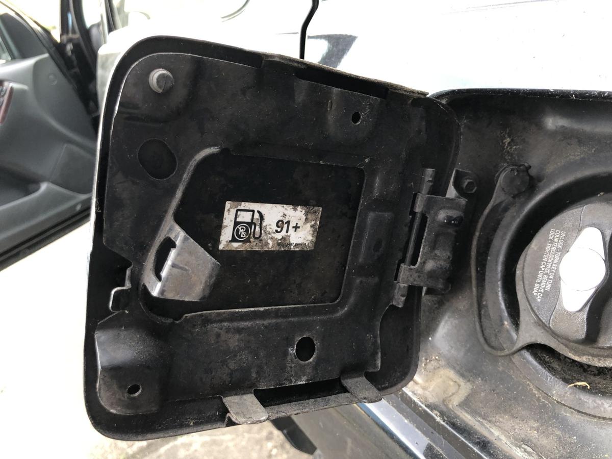 Mazda Tribute EP ab 2004 Tankklappe Tankdeckel Tankverschluss schwarz Metall