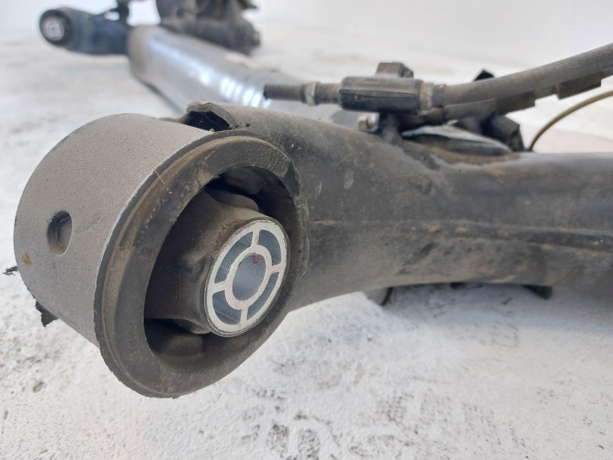 Ford Fiesta HF MK8 Hinterachse Achse hinten Quertr&auml;ger hinten 5 T&uuml;rer 999ccm