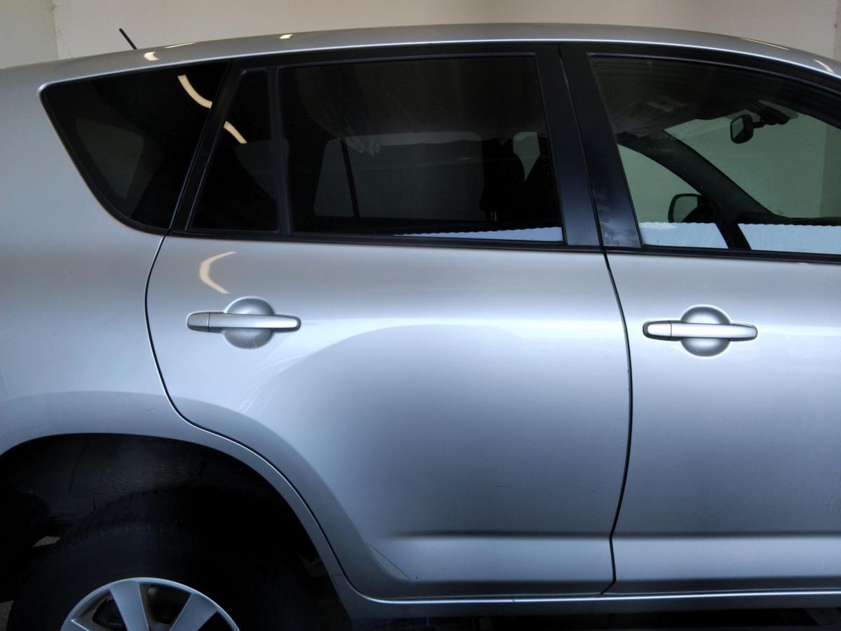 Toyota Rav4 Serie 3 original Tür hinten rechts classic silbermetallic 1F7 BJ2010