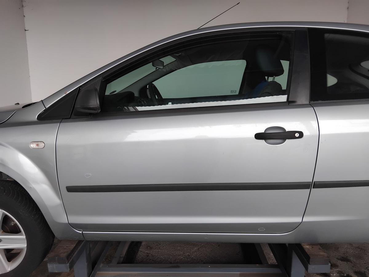 Ford Focus II DA3 T&uuml;r vorn links Fahrert&uuml;r 3-T&uuml;rer Cosmic-Silber Metallic BJ2004