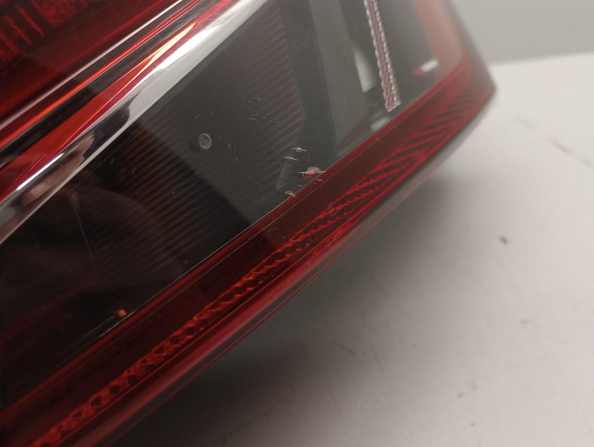Peugeot 208 I orig Rückleuchte links 5trg Facelift bis 2019