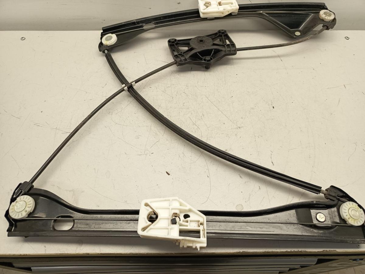 Skoda Fabia III NJ3 original Fensterheber vorne rechts ohne Motor BJ 2015