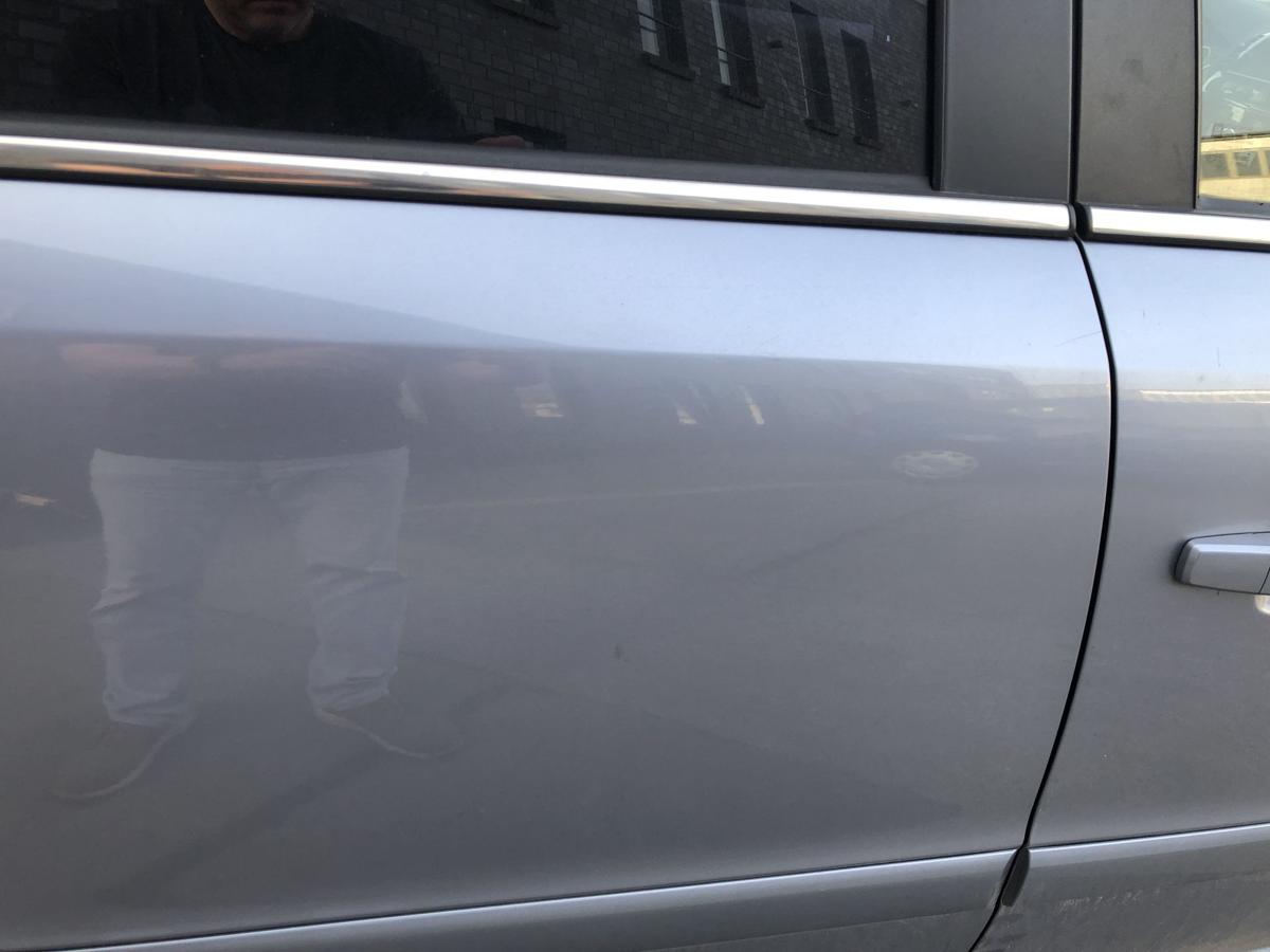 Opel Zafira B T&uuml;r hinten rechts Fondt&uuml;r im Rohbau 4AU Lichtsilber Metallic