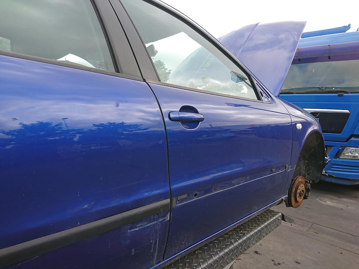 Seat Toledo 1M orig Tür vorn rechts Beifahrertür S5N Aquamarinblau met Bj 01